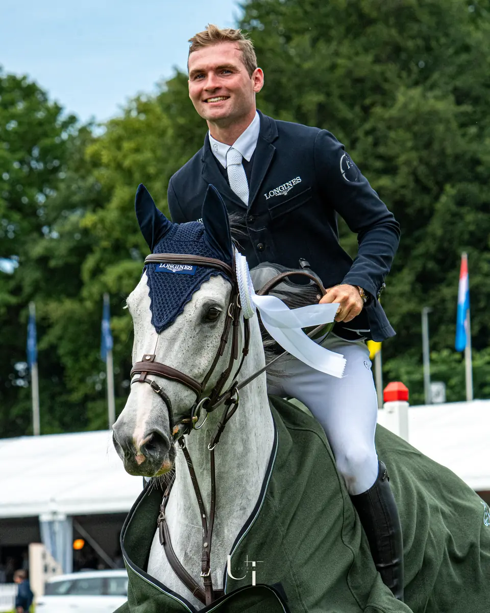 Seabisquit, ridden by Bryan Balsiger
