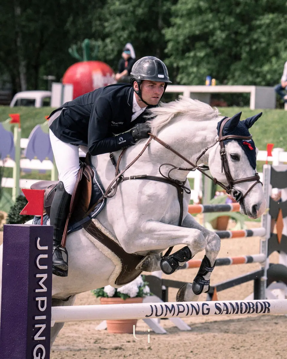 Clarini Bel, ridden by Bryan Balsiger